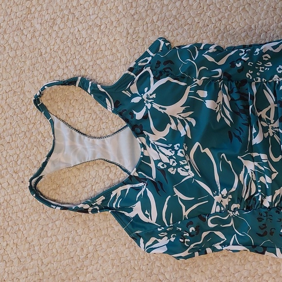 Cup Beach two piece swim suit, medium - Picture 2 of 6